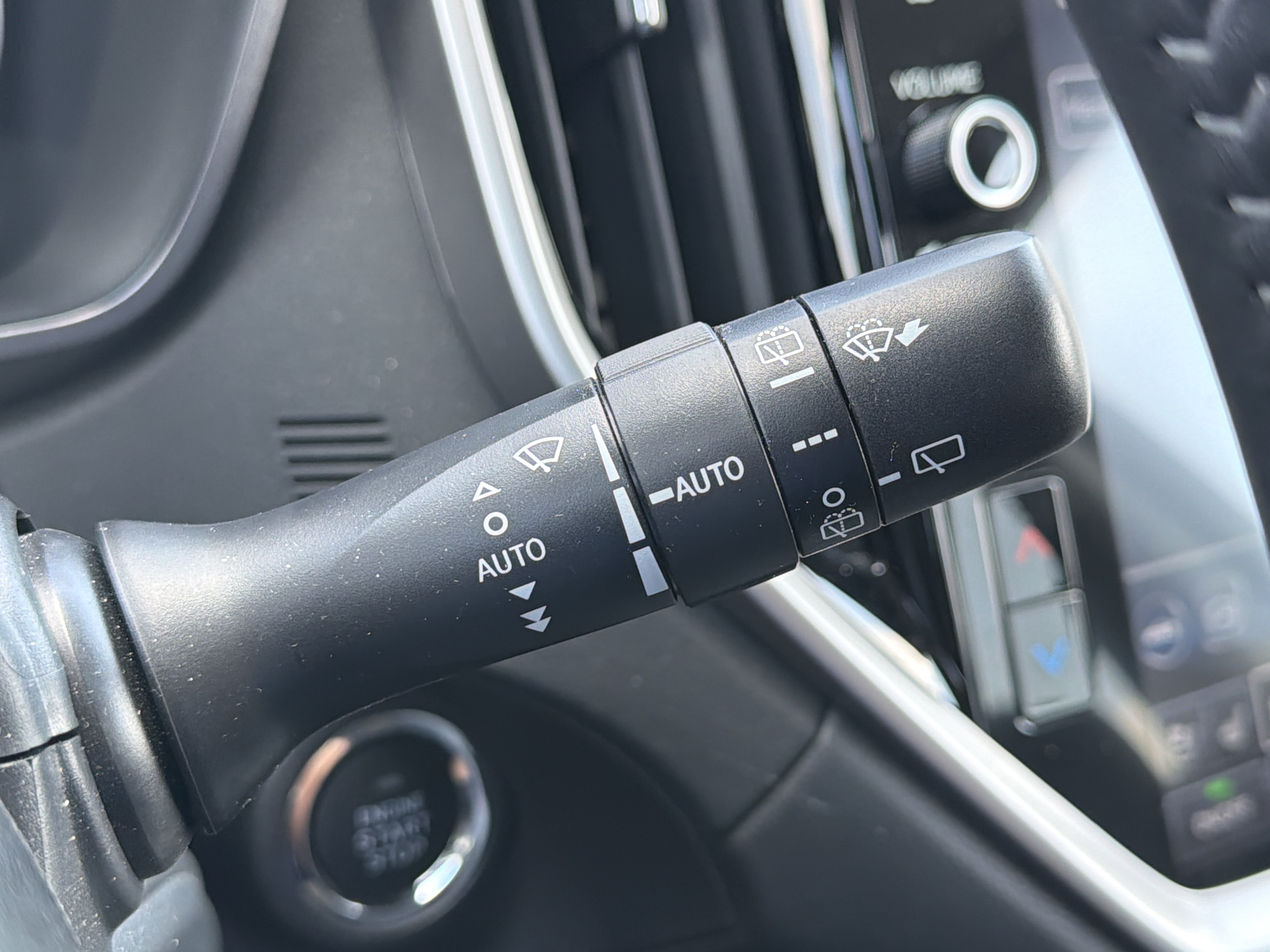 Used 2023 Subaru Ascent Touring AWD/4WD image 17