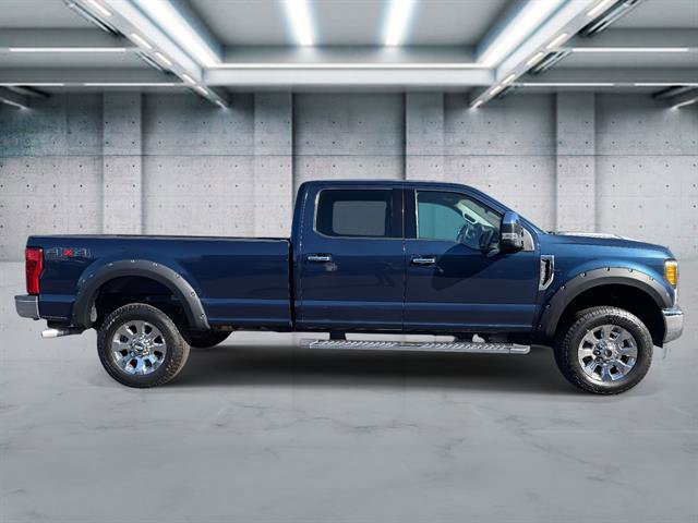 Used 2017 Ford F250 Lariat w/ Chrome Package image 5