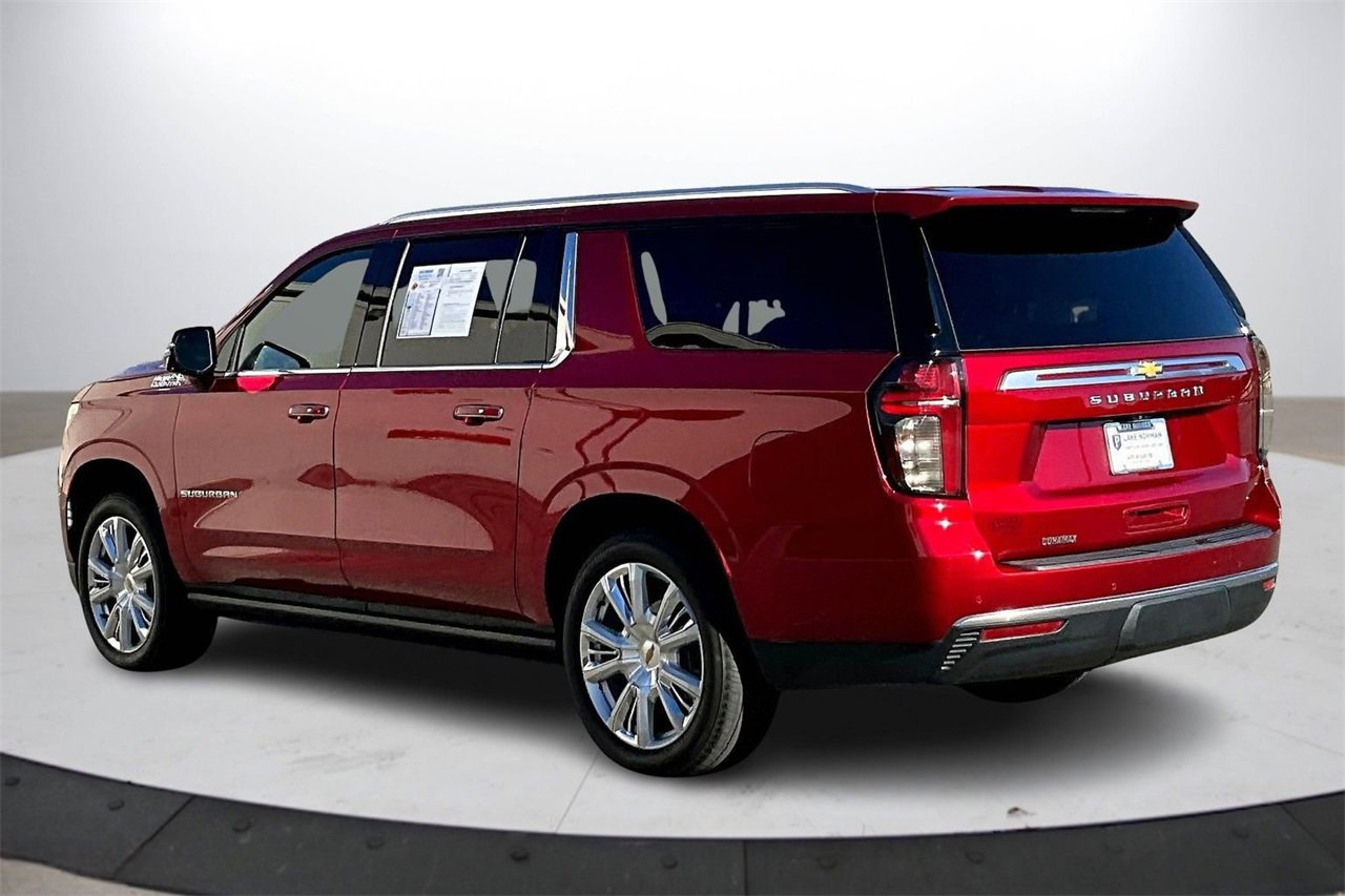 Used 2024 Chevrolet Suburban High Country image 6