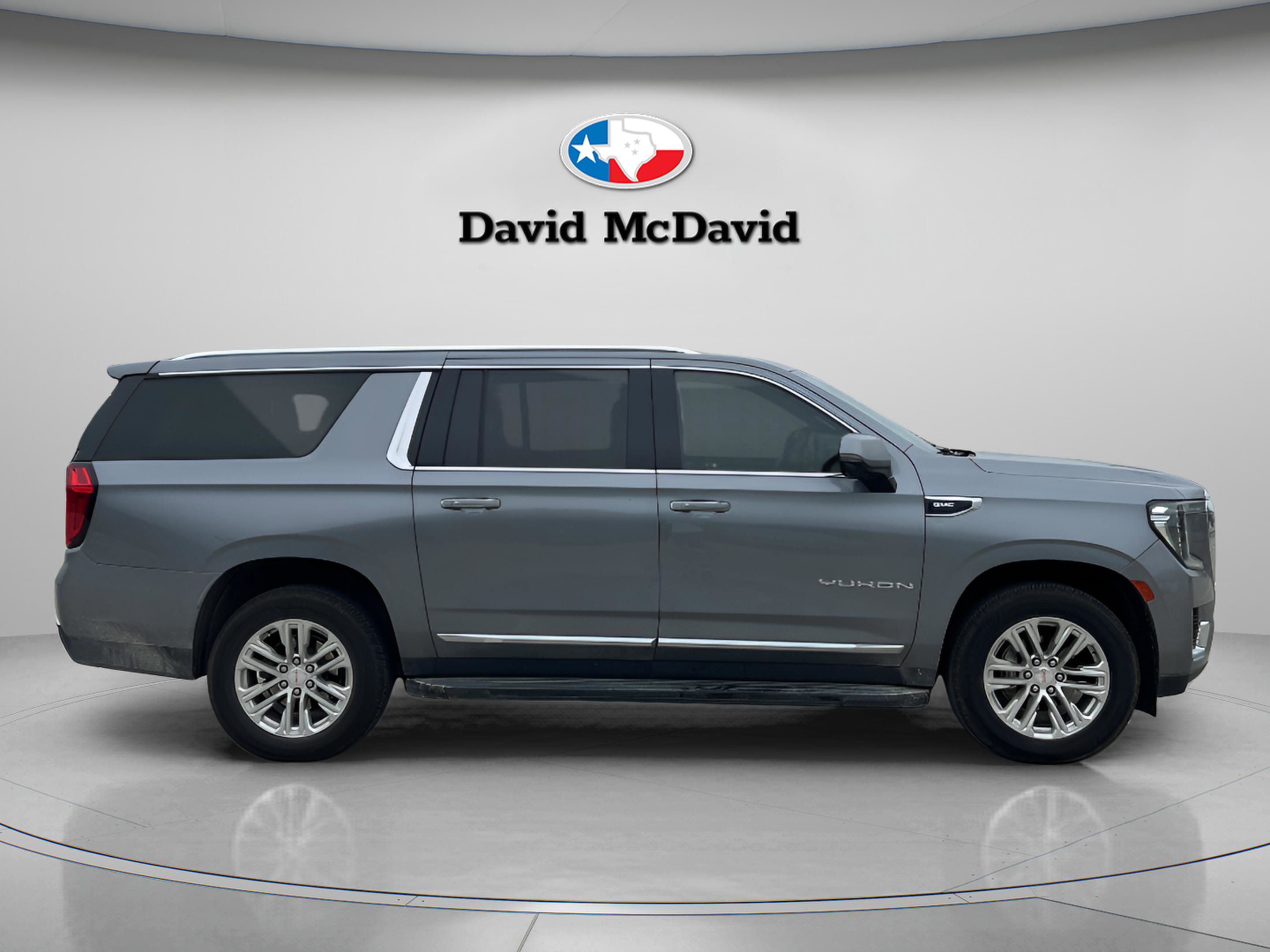 Used 2022 GMC Yukon XL SLT w/ SLT Luxury Package AWD/4WD image 14