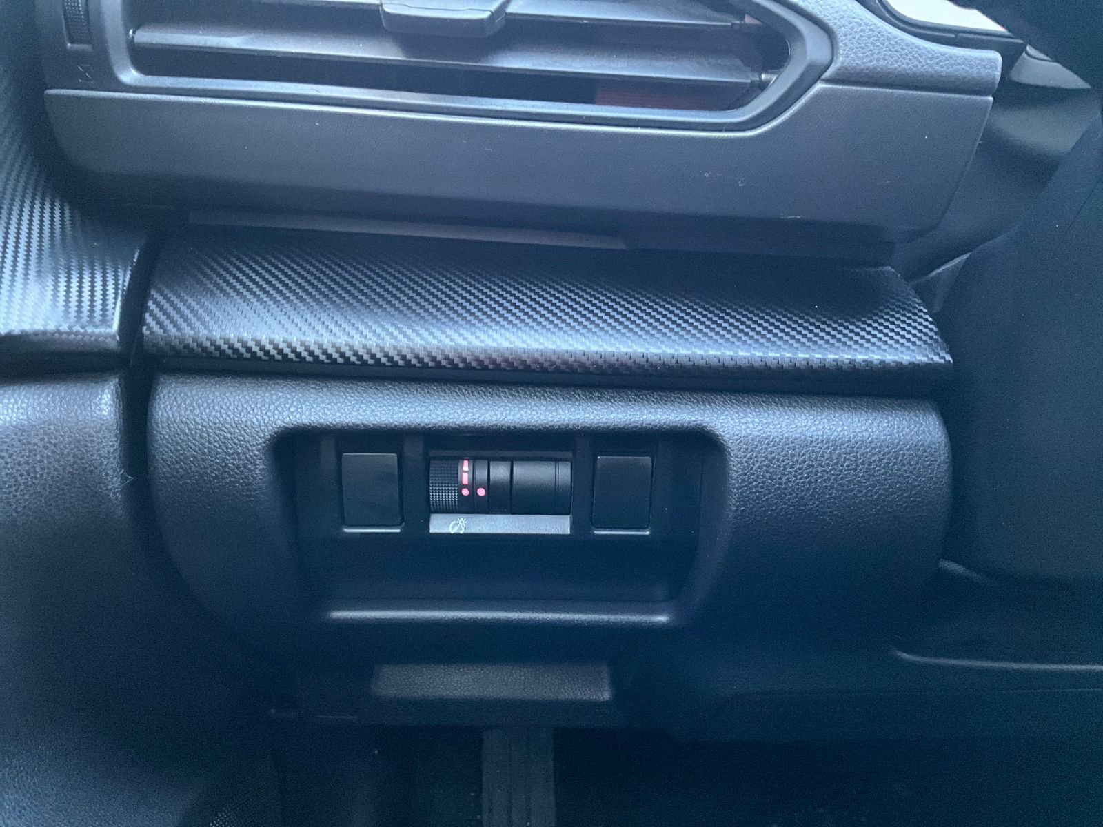 Certified 2025 Subaru Crosstrek 2.0i Premium image 30