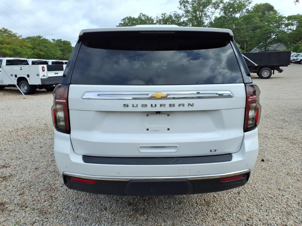Used 2024 Chevrolet Suburban LT w/ LT Signature Plus Package AWD/4WD image 4