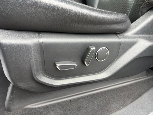 Used 2019 Ford F250 Lariat w/ Lariat Ultimate Package AWD/4WD image 31