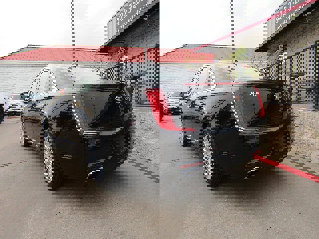 Used 2019 Cadillac XTS Luxury image 3