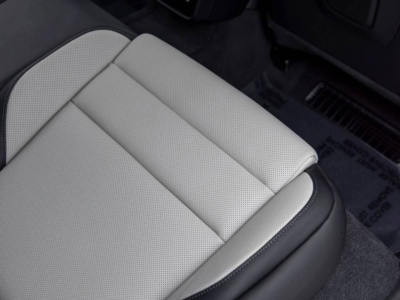 New 2025 Porsche Taycan 4S image 99