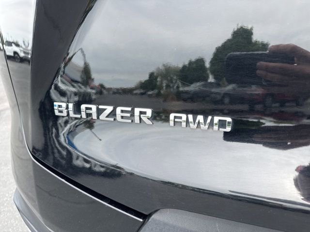 Used 2025 Chevrolet Blazer LT AWD/4WD image 10