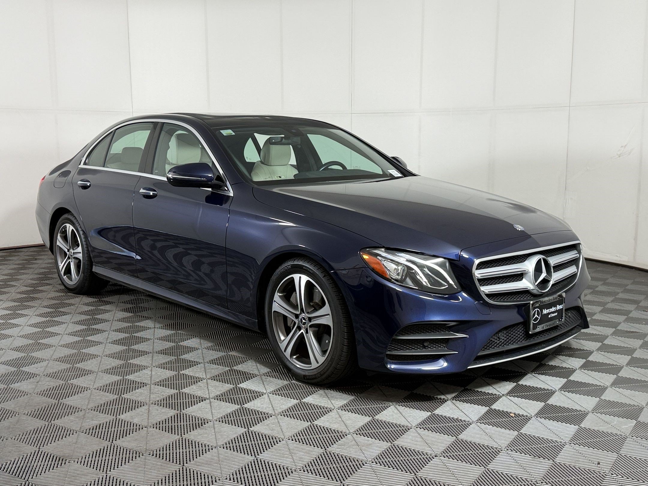 Used 2020 Mercedes-Benz E 350 Sedan image 7