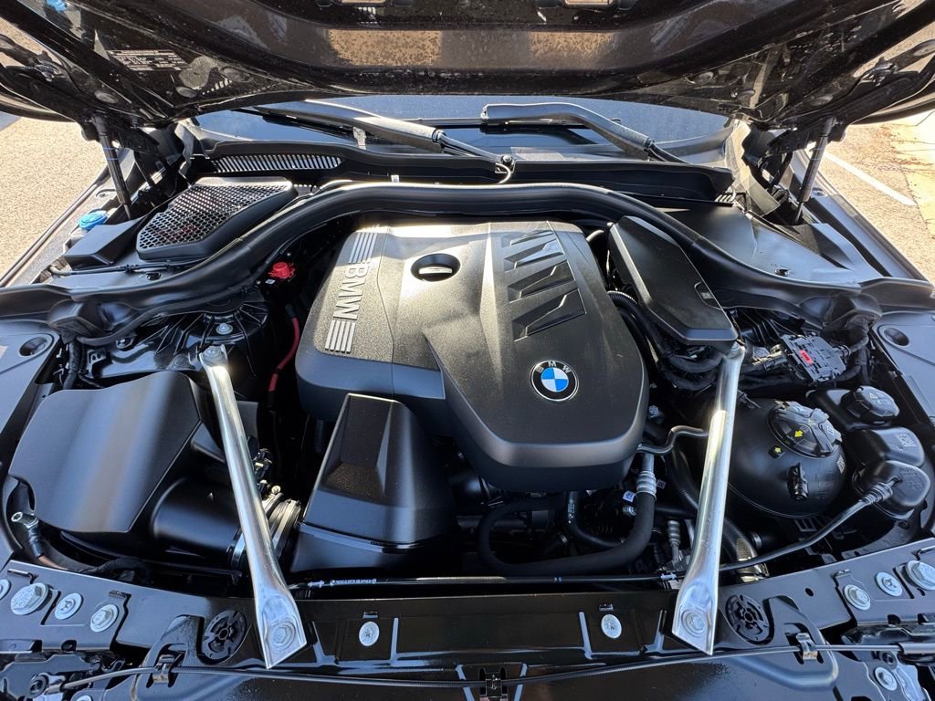 Certified 2025 BMW 530i xDrive AWD/4WD image 34