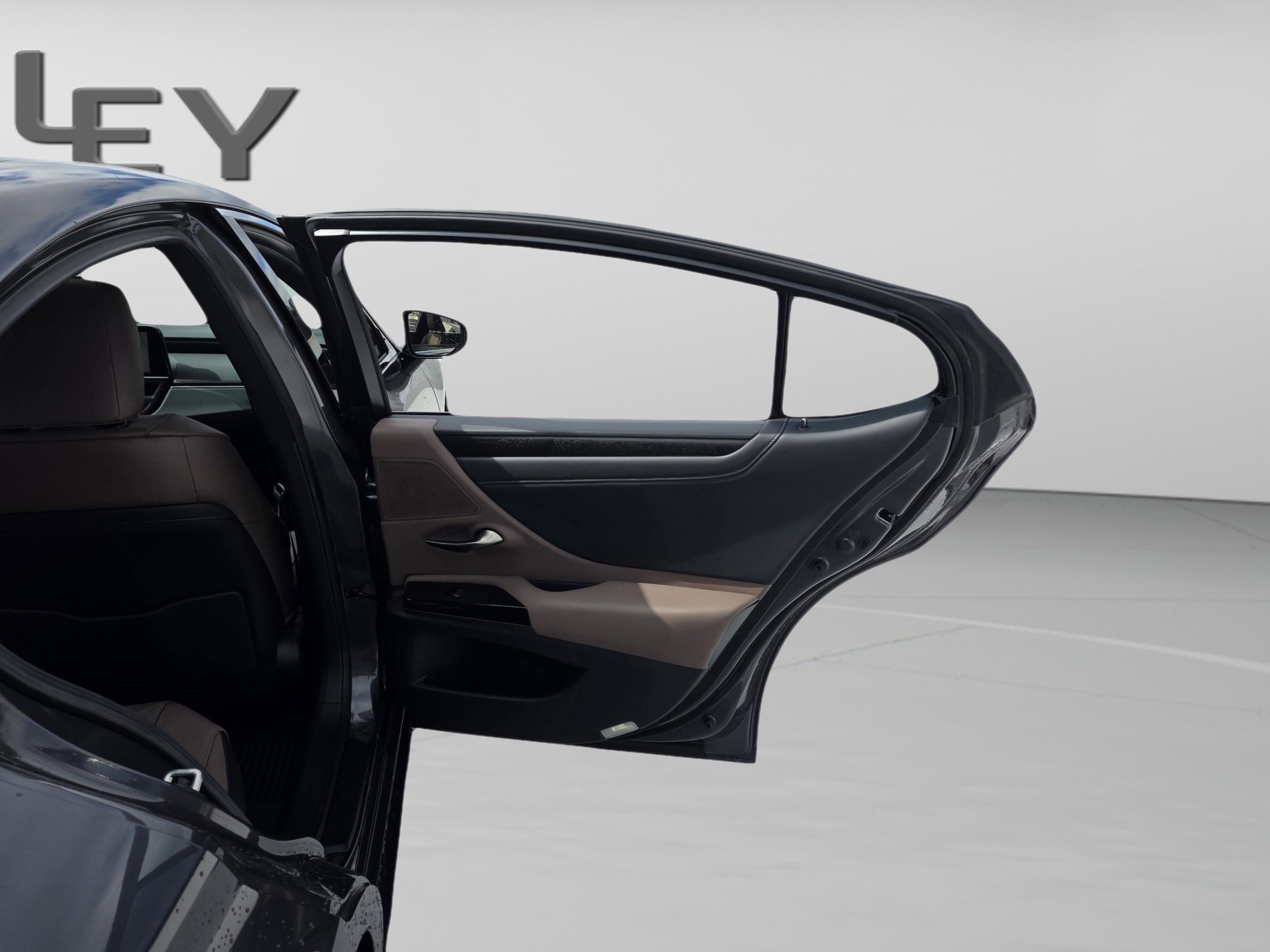 Certified 2024 Lexus ES 300h ES 300h Luxury w/ Technology Package image 22