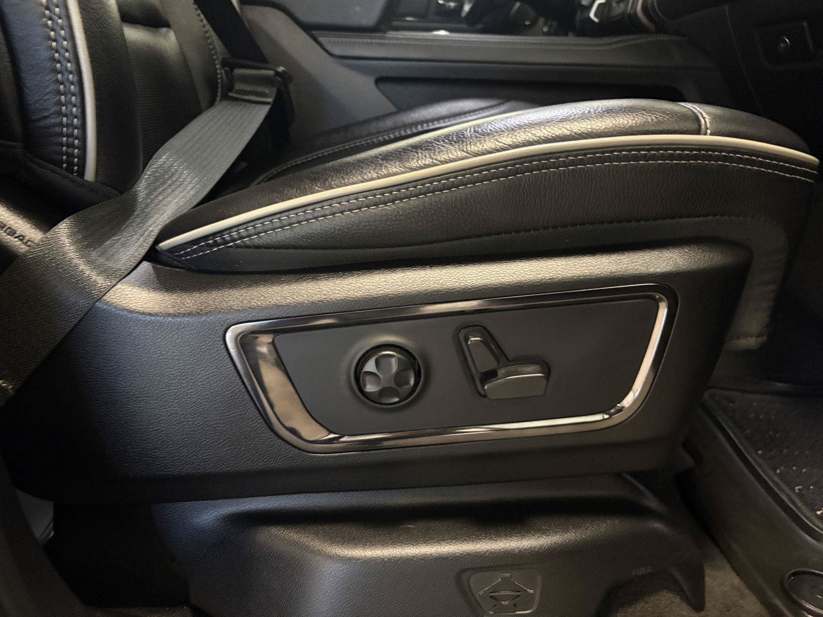 Used 2023 RAM 1500 Limited w/ (RED) Edition AWD/4WD image 50