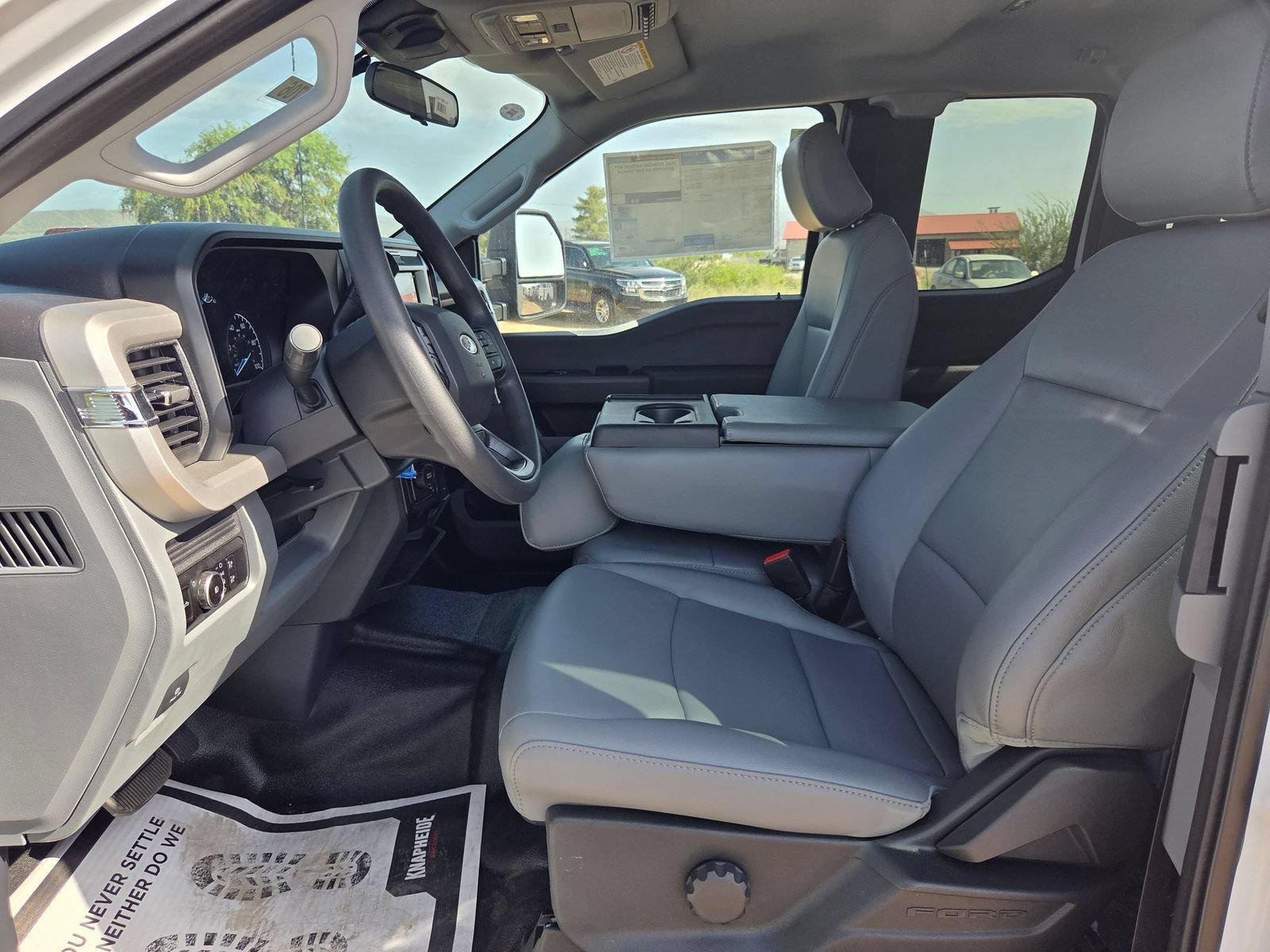 New 2026 Ford F350 XL w/ XL Chrome Package AWD/4WD image 11