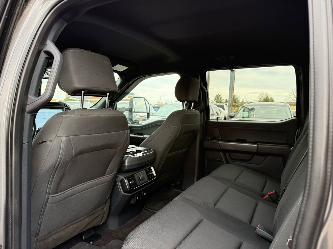 Used 2021 Ford F150 XLT w/ Equipment Group 302A High image 17