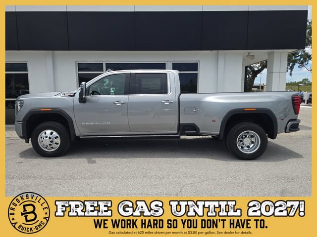 New 2026 GMC Sierra 3500 Denali w/ Denali Reserve Package AWD/4WD image 4