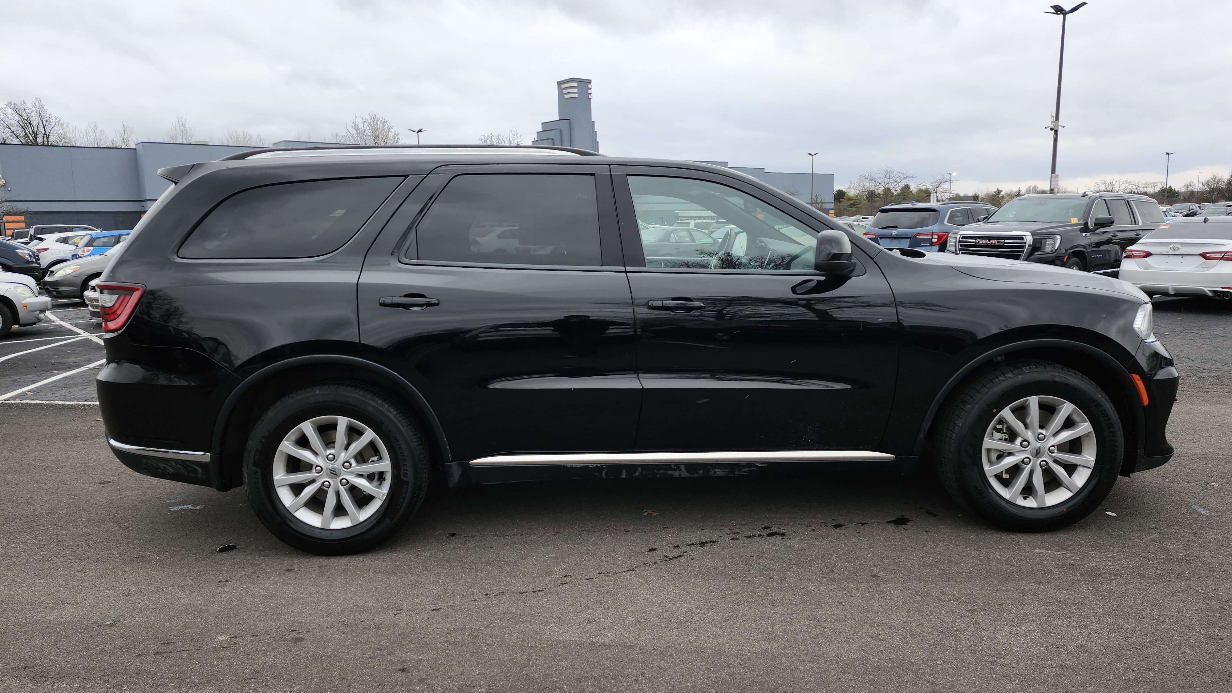 Used 2023 Dodge Durango SXT image 18
