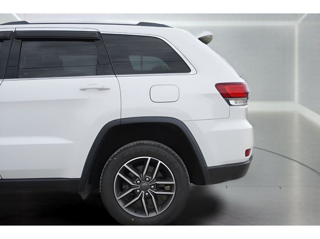Used 2020 Jeep Grand Cherokee Laredo w/ Security & Convenience Group AWD/4WD image 35