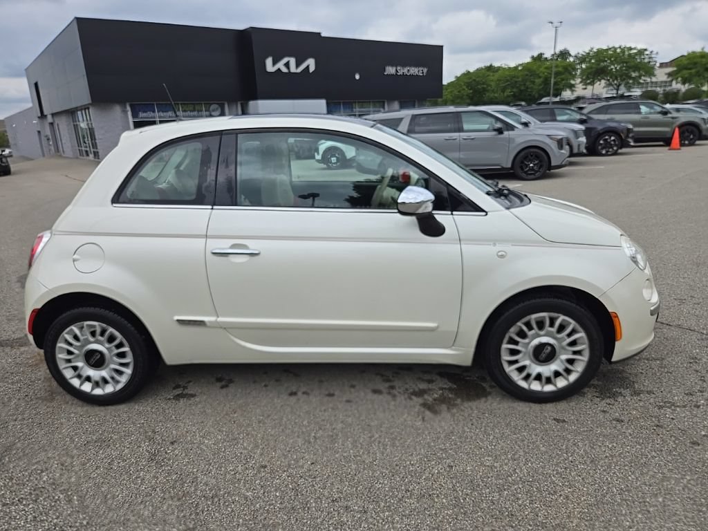 Used 2013 FIAT 500 Lounge w/ Luxury Leather Pkg FWD image 2