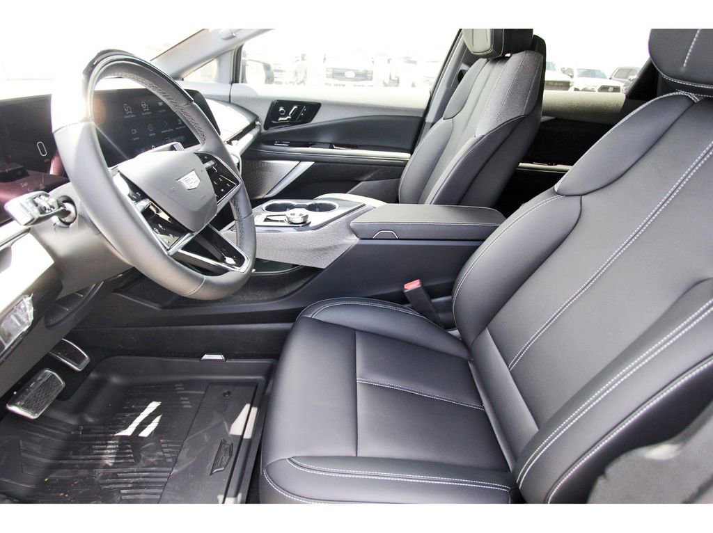 New 2026 Cadillac Optiq Luxury 1 RWD image 6