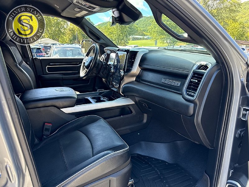 Used 2019 RAM 2500 Laramie w/ Night Edition AWD/4WD image 16