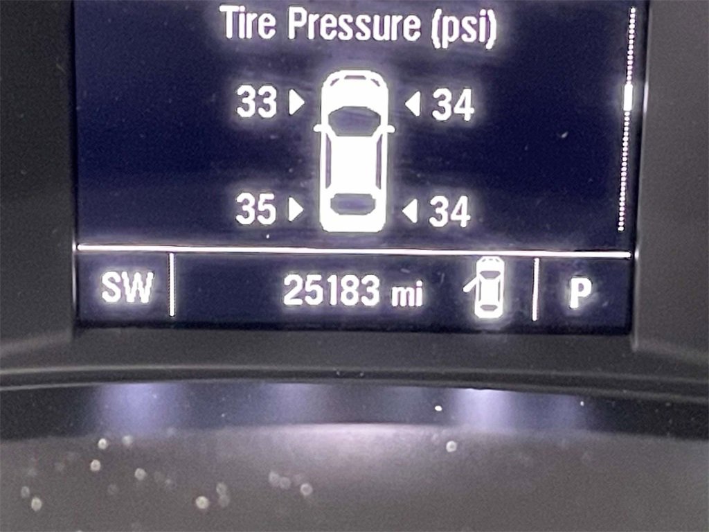 Used 2025 Chevrolet Malibu LT image 22