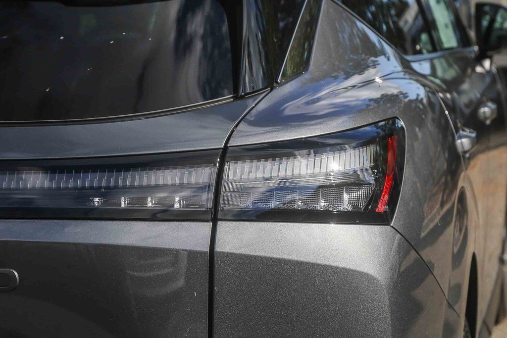 New 2026 Nissan Murano SV AWD/4WD image 9