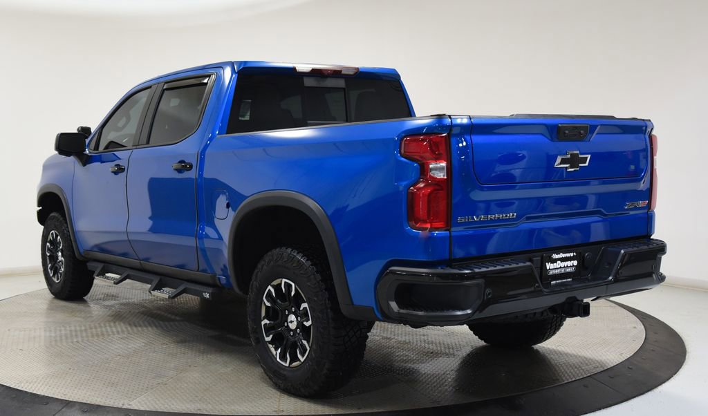 Used 2024 Chevrolet Silverado 1500 ZR2 w/ Technology Package AWD/4WD image 11