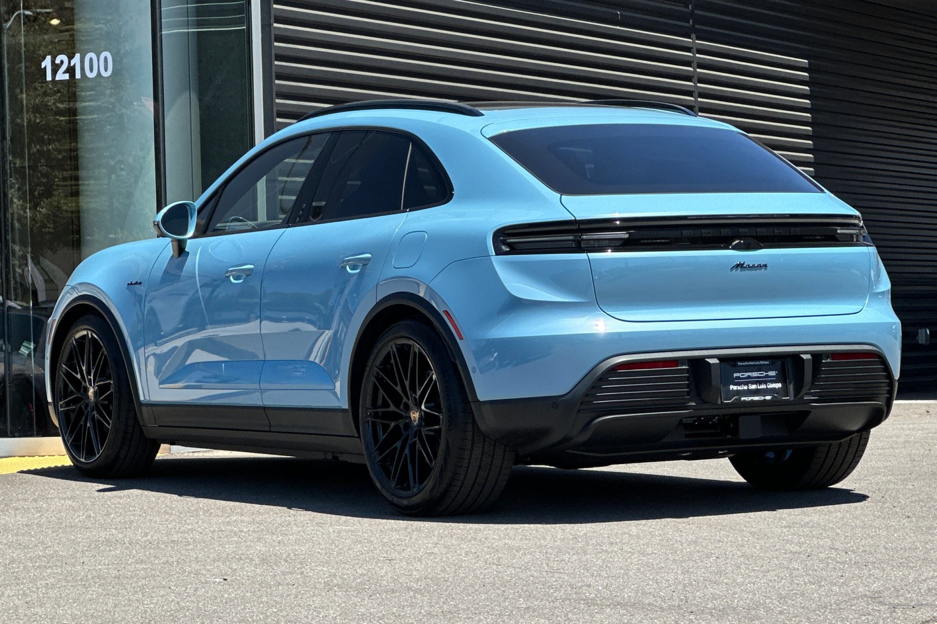 New 2025 Porsche Macan Electric image 3