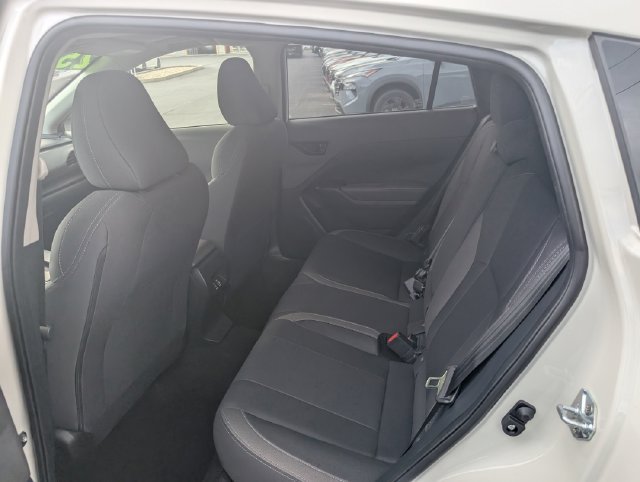 Used 2025 Subaru Crosstrek 2.5i Premium AWD/4WD image 9