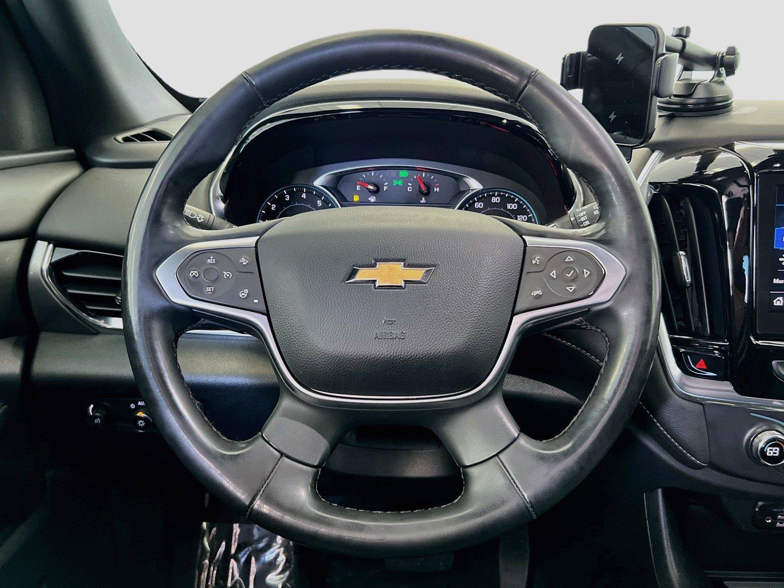 Used 2023 Chevrolet Traverse LT w/ LT Premium Package AWD/4WD image 18