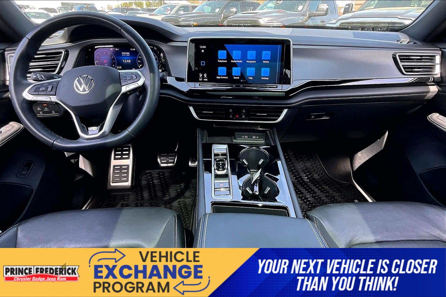 Used 2024 Volkswagen Atlas Cross Sport SEL R-Line AWD/4WD image 12