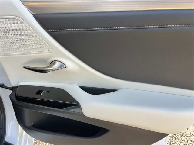 Certified 2022 Lexus ES 350 F Sport image 22