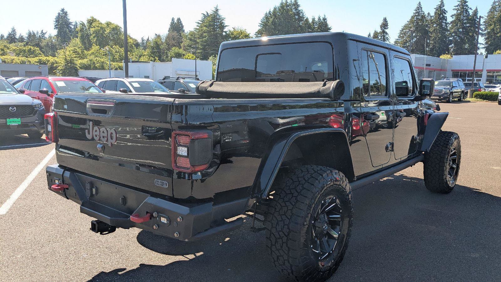 Used 2020 Jeep Gladiator Rubicon w/ Advanced Safety Group AWD/4WD image 6