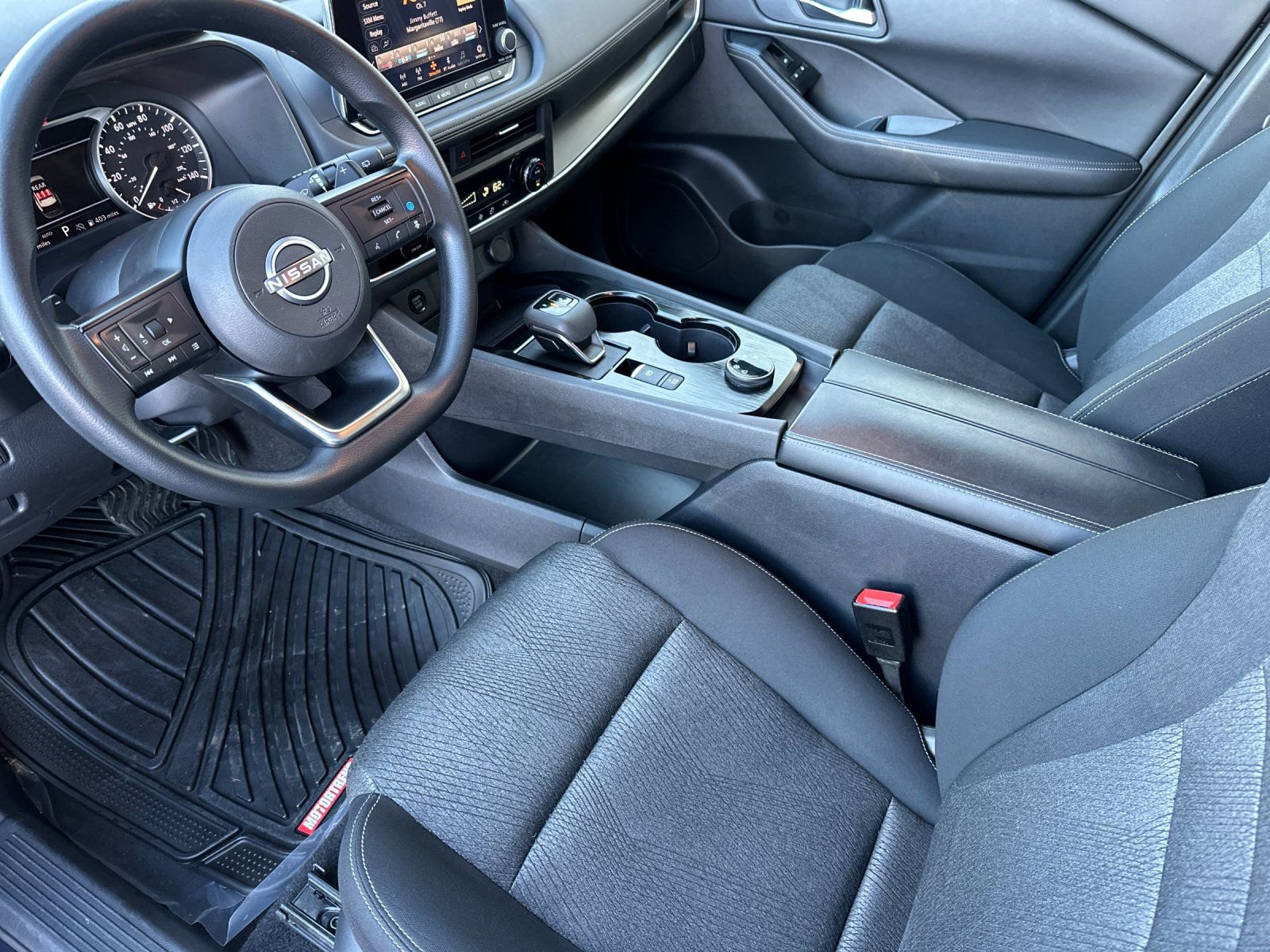 Used 2024 Nissan Rogue SV image 9