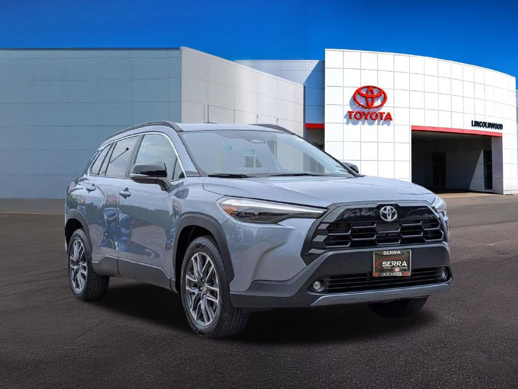 Used 2026 Toyota Corolla Cross XLE FWD image 8
