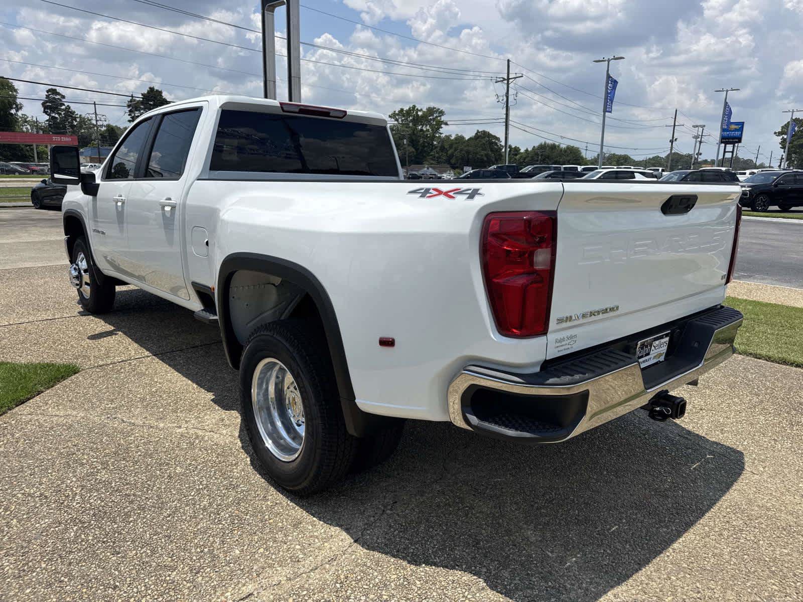 New 2026 Chevrolet Silverado 3500 LT AWD/4WD image 4