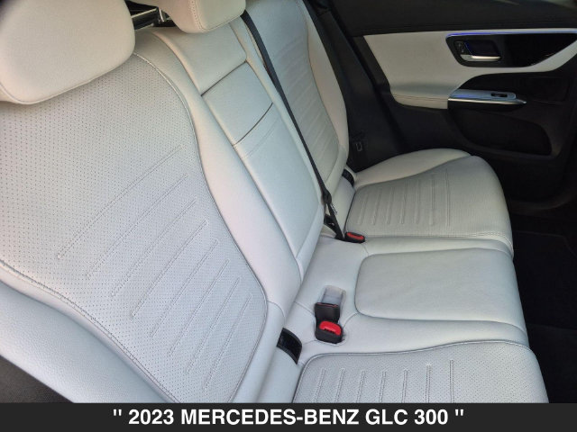 Used 2023 Mercedes-Benz GLC 300 4MATIC image 28