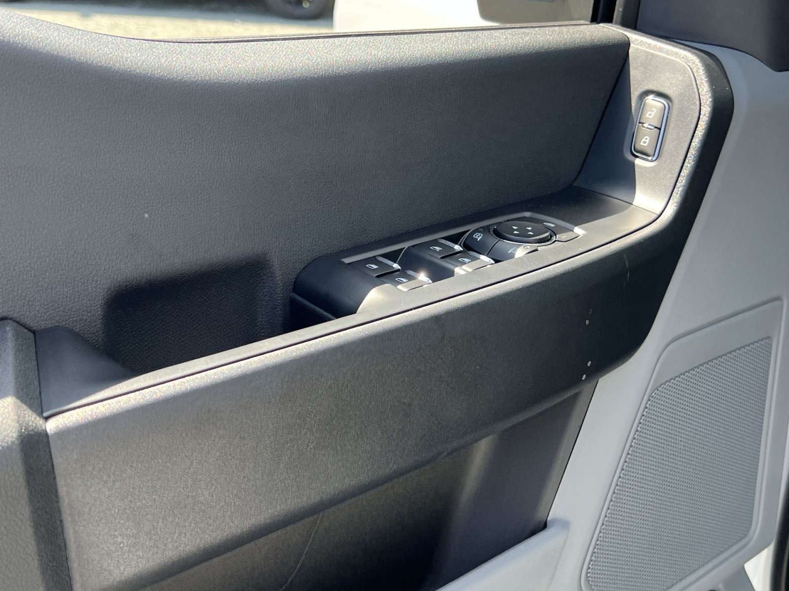 New 2026 Ford F350 XL AWD/4WD image 15