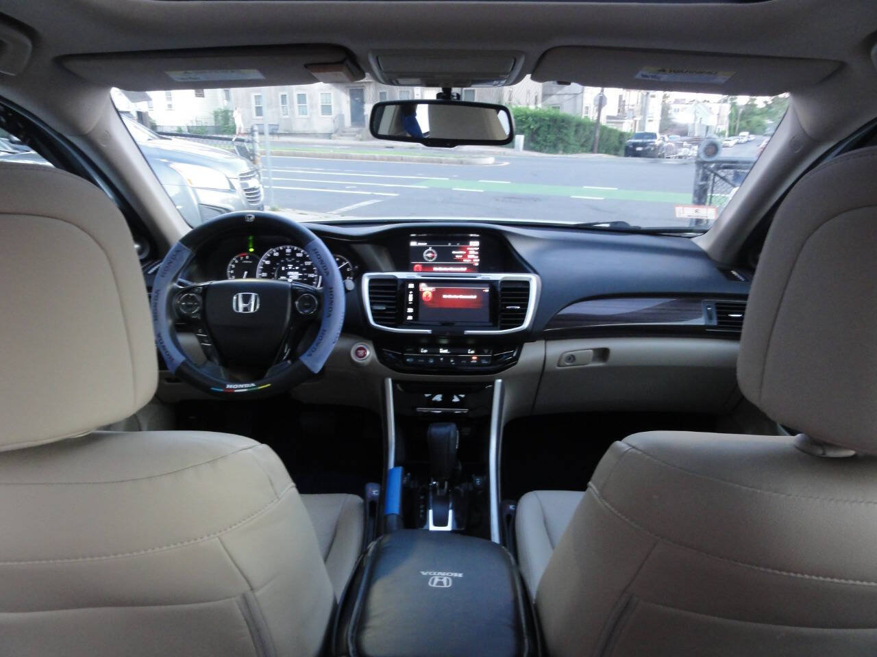 Used 2017 Honda Accord EX-L image 8