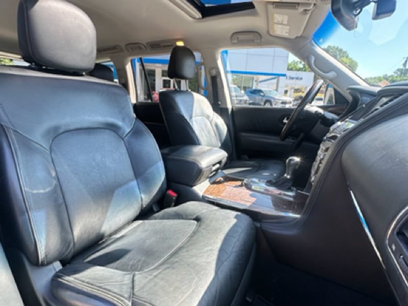 Used 2017 INFINITI QX80 2WD w/ Driver Assistance Package image 28