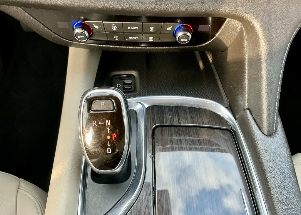 Used 2021 Buick Enclave Essence w/ Sound and Sites Package image 37