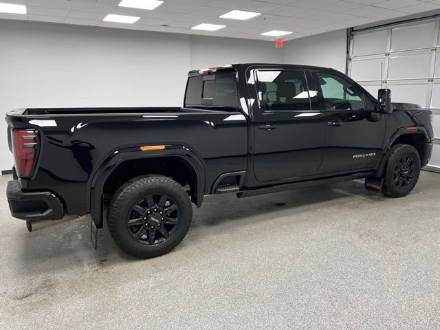 Used 2025 GMC Sierra 3500 AT4 w/ AT4 Premium Plus Package image 11