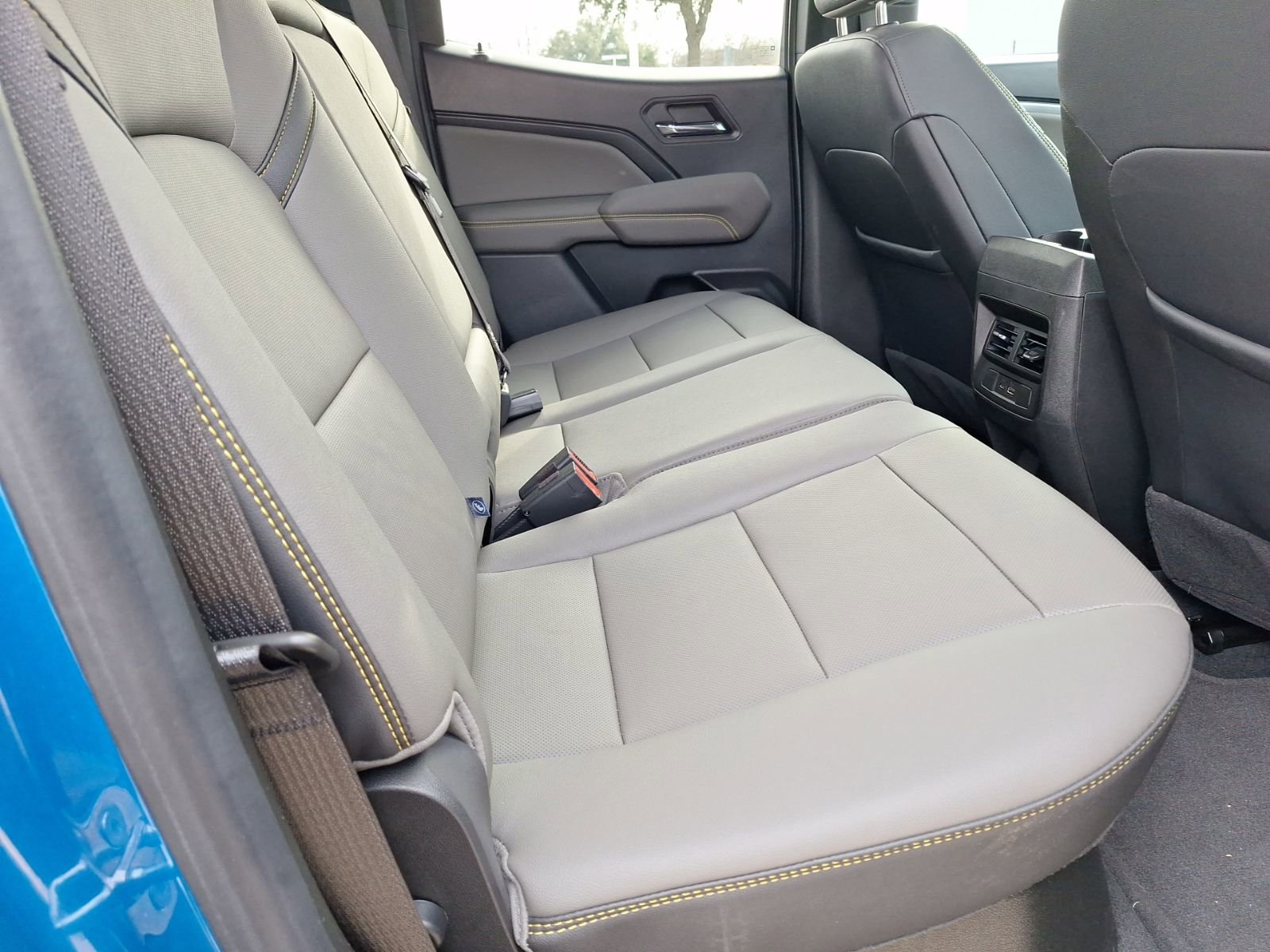 Used 2023 Chevrolet Colorado ZR2 w/ ZR2 Convenience Package III image 33