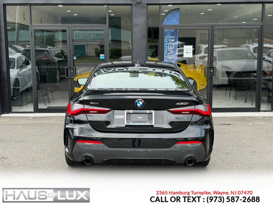 Used 2023 BMW 430i xDrive Coupe w/ M Sport Package AWD/4WD image 17
