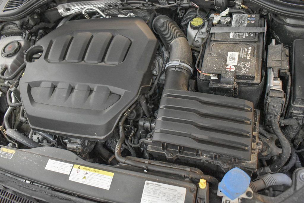 Used 2023 Volkswagen GTI 40th Anniversary Edition image 8