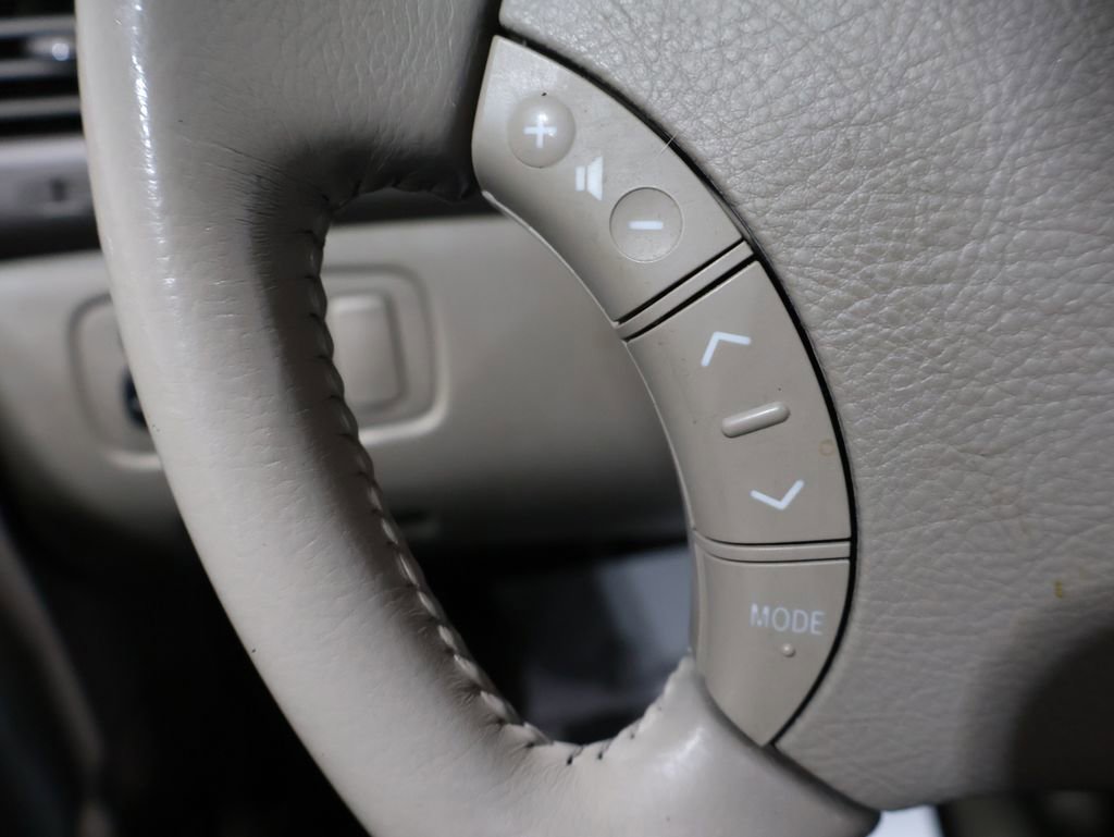 Used 2005 Toyota Sienna XLE image 26