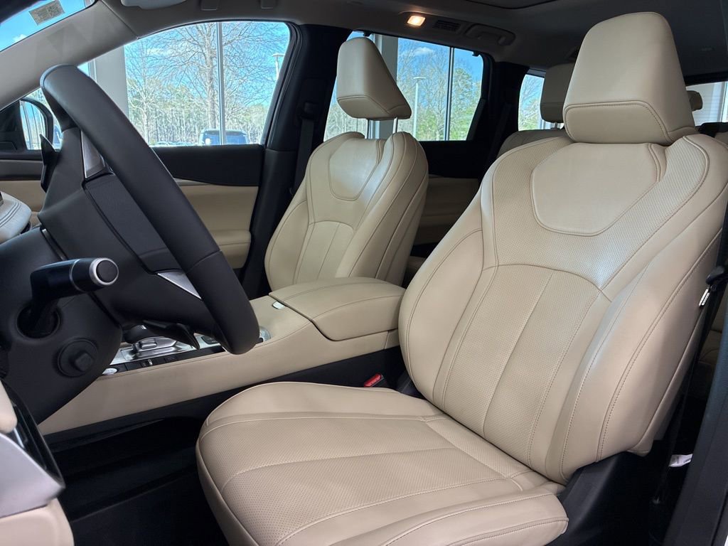Used 2025 INFINITI QX60 Luxe image 18