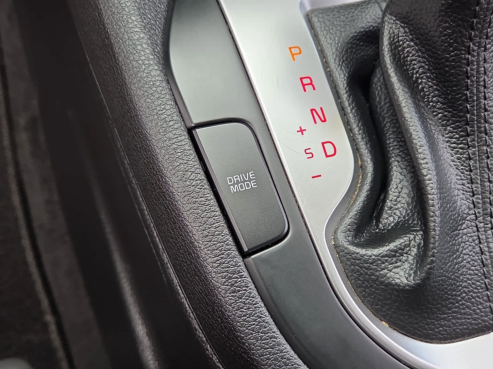 Used 2023 Kia Forte LXS image 25