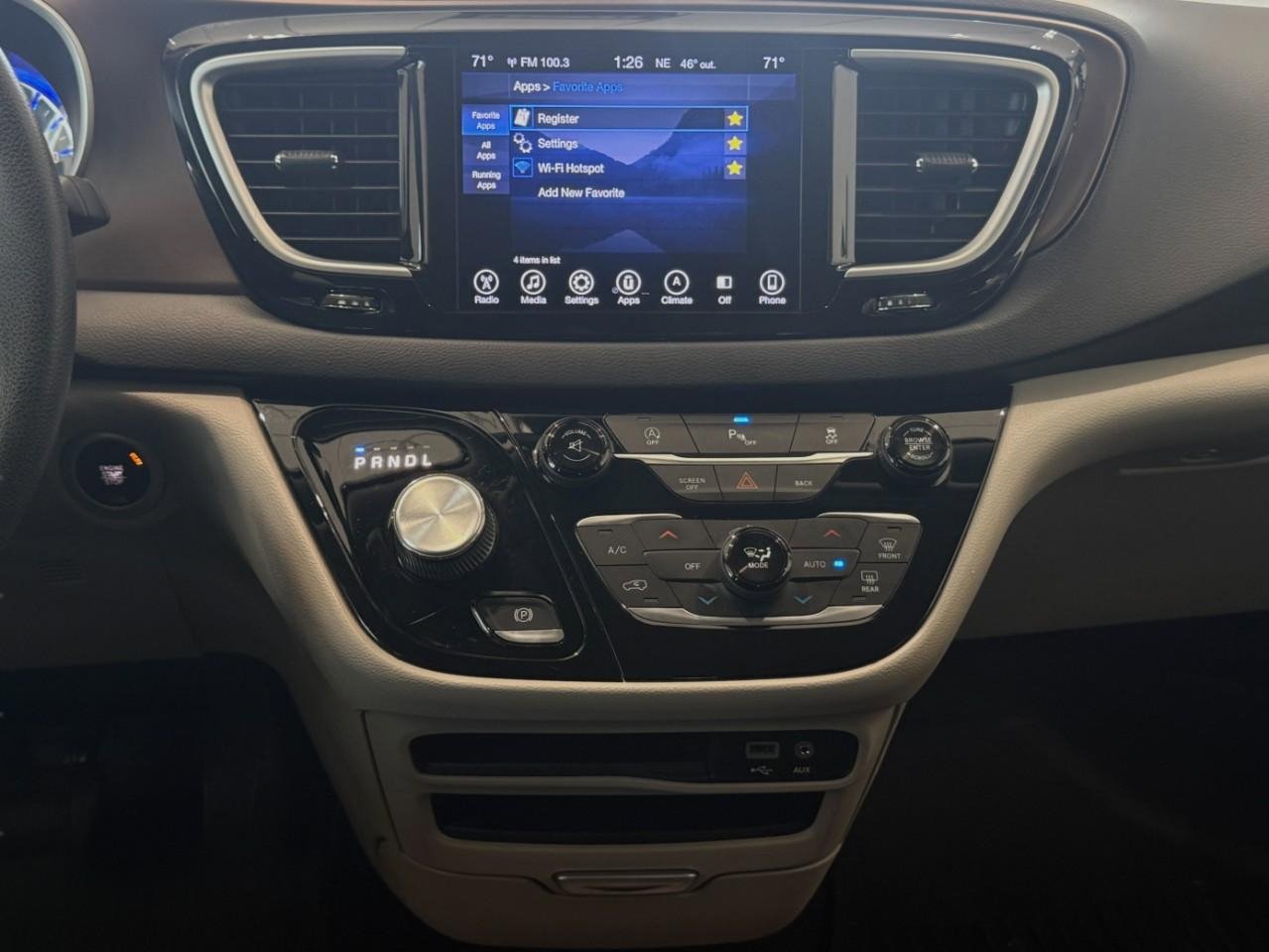 Used 2017 Chrysler Pacifica Touring Plus image 37