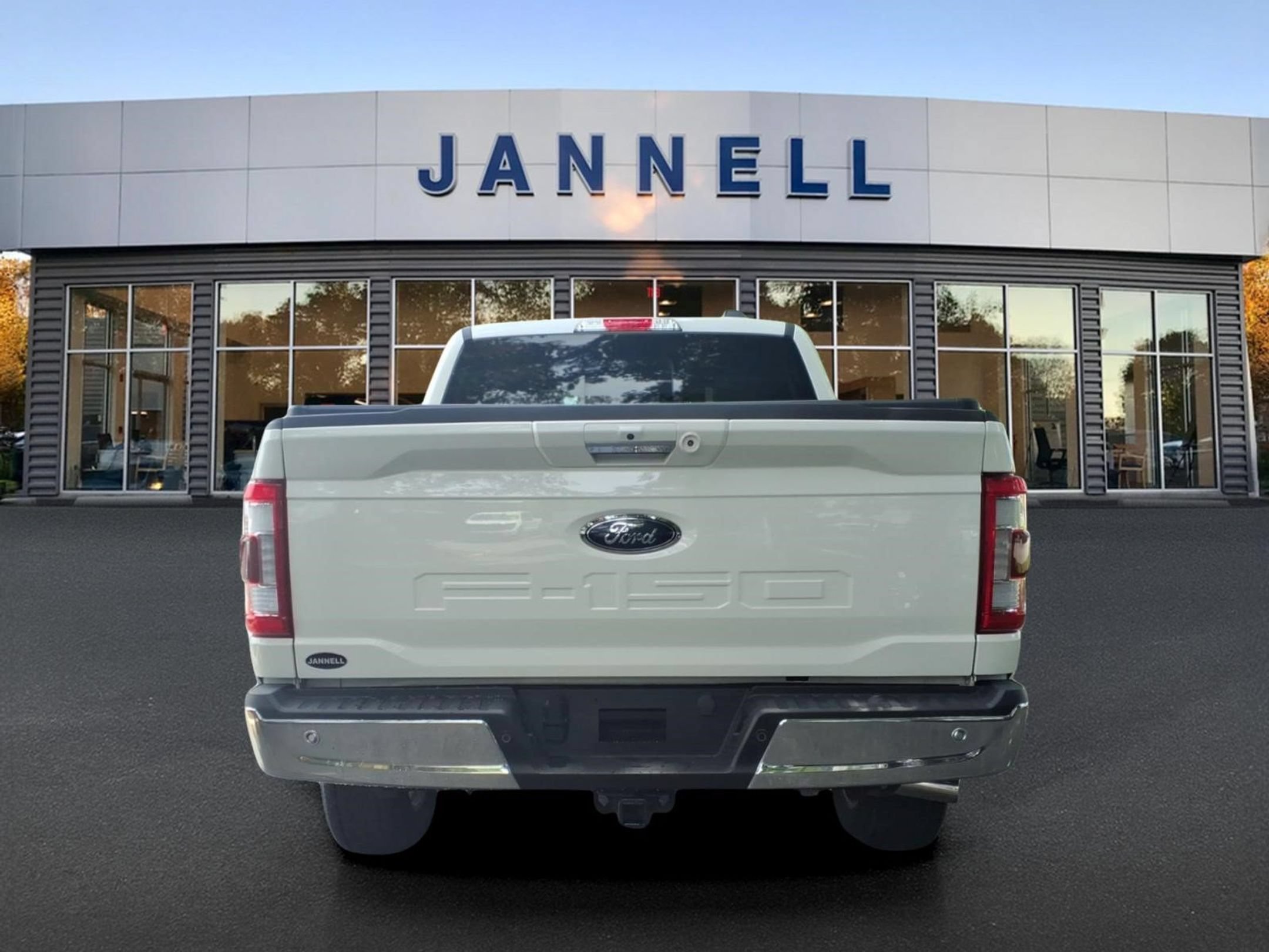 Used 2023 Ford F150 Lariat w/ Equipment Group 502A High AWD/4WD image 7