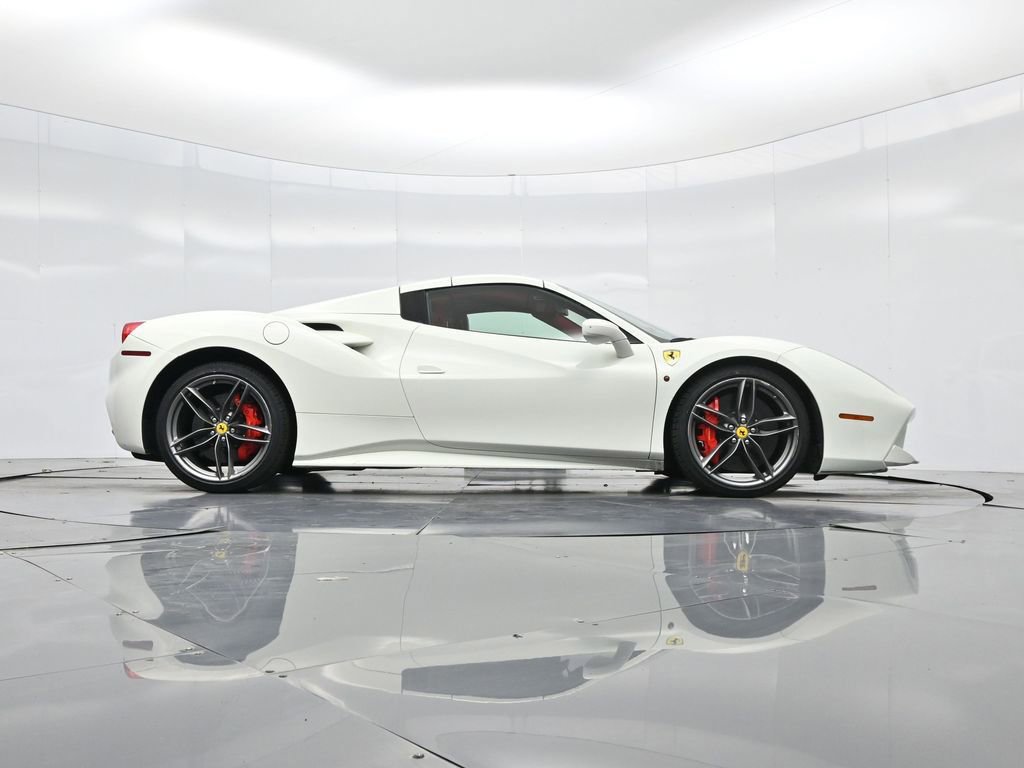 Used 2019 Ferrari 488 Spider image 35