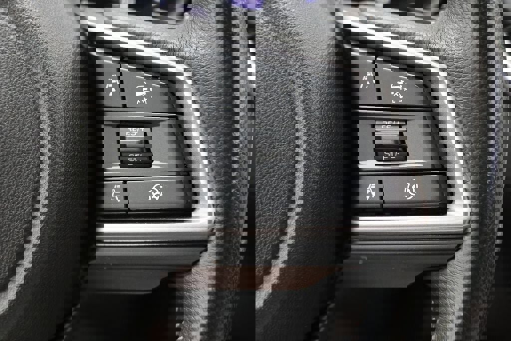 Used 2023 Subaru Ascent Premium w/ Convenience Package image 21